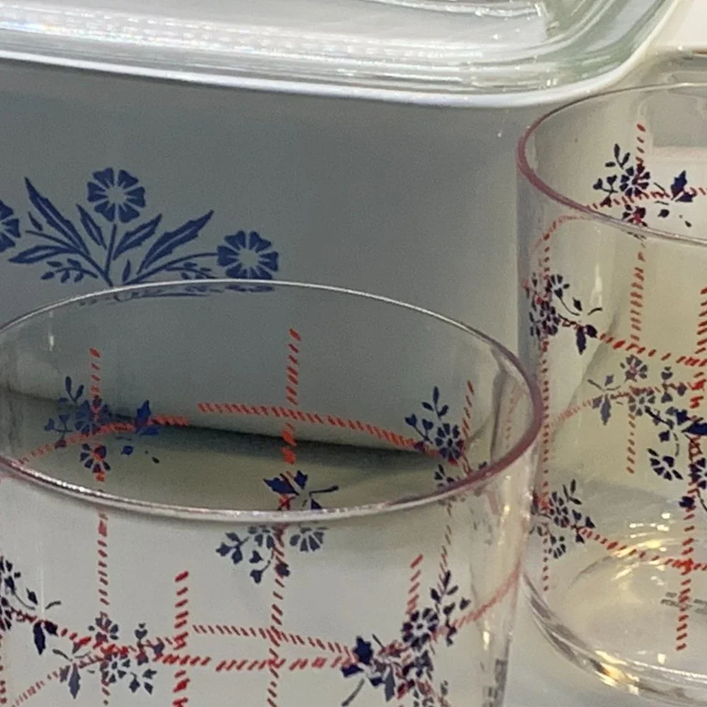 4 Old Fashioned-styled Americana Plastic Tumblers -NWT